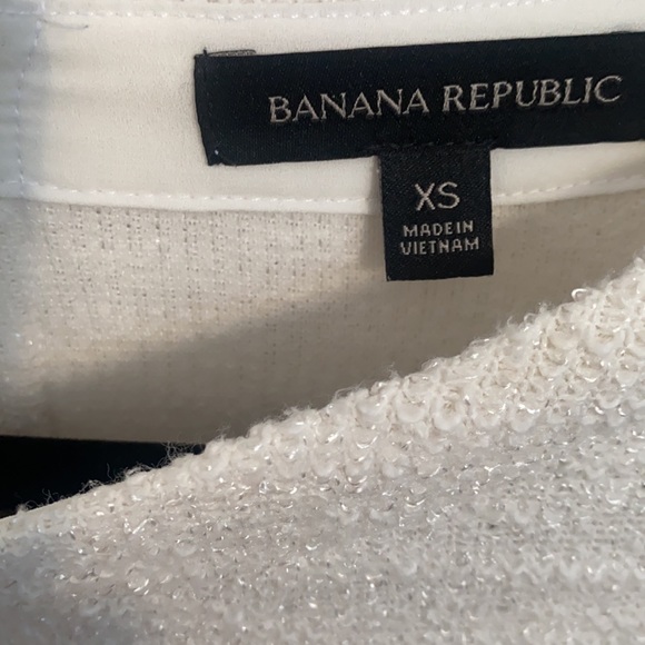 SOLD XS Banana Republic Blouse 🍌 - Picture 2 of 7